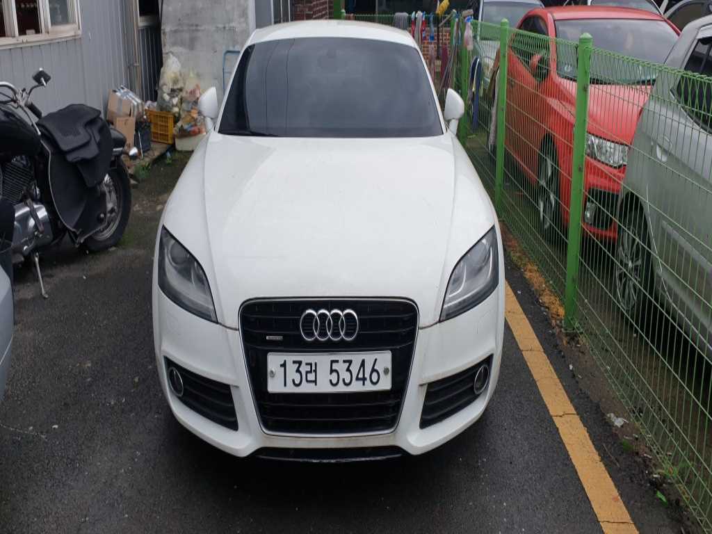 뉴TT 쿠페 2.0 TFSI 콰토르 2013년식