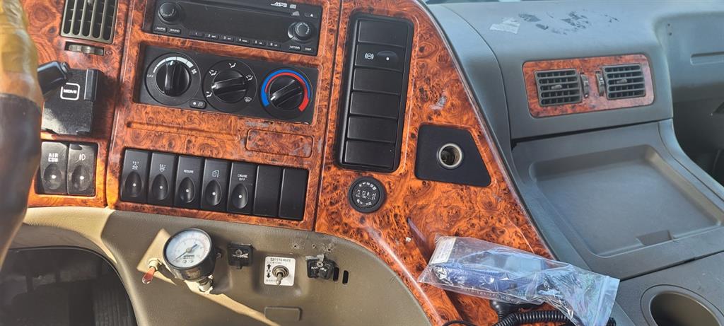 이베코 어부바카 스트라리스 4.5톤 15