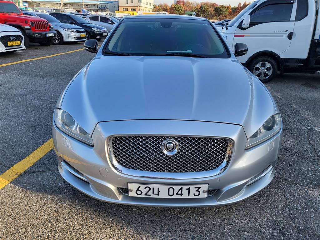 Jaguar XJ 5.0 Portfolio LWB