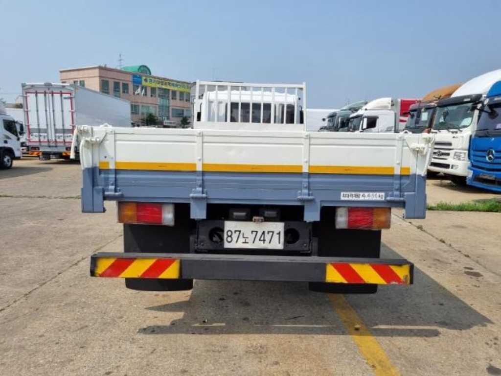현대 메가트럭 250 단바리 카고 4.5톤 수동