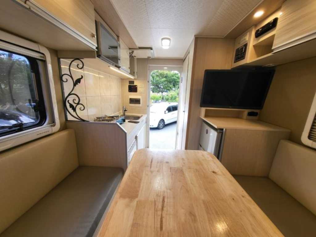 포터2 캠핑트럭 인산철배터리 255A 150L 255W