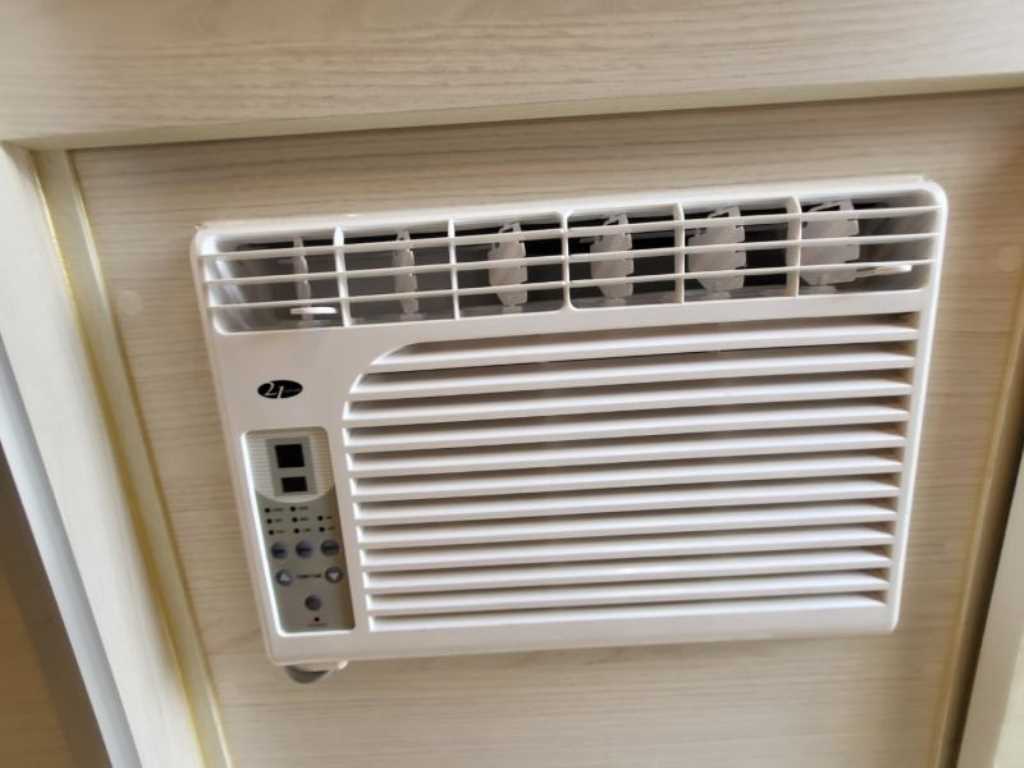 포터2 캠핑트럭 인산철배터리 255A 150L 255W