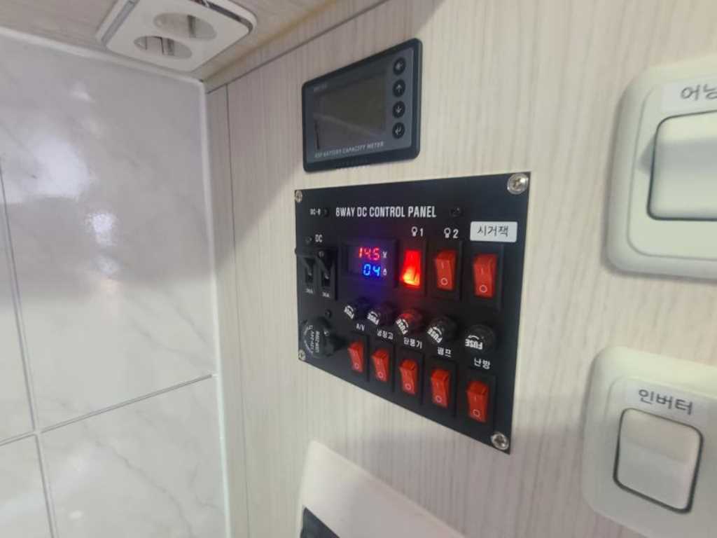 포터2 캠핑트럭 인산철배터리 255A 150L 255W