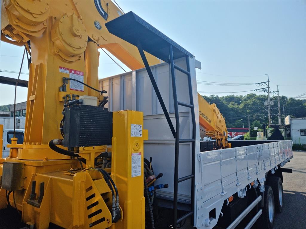 카고크레인 9m 엑시언트 1톤