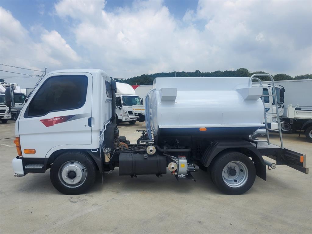 살수차 마이티 2,400L 수동