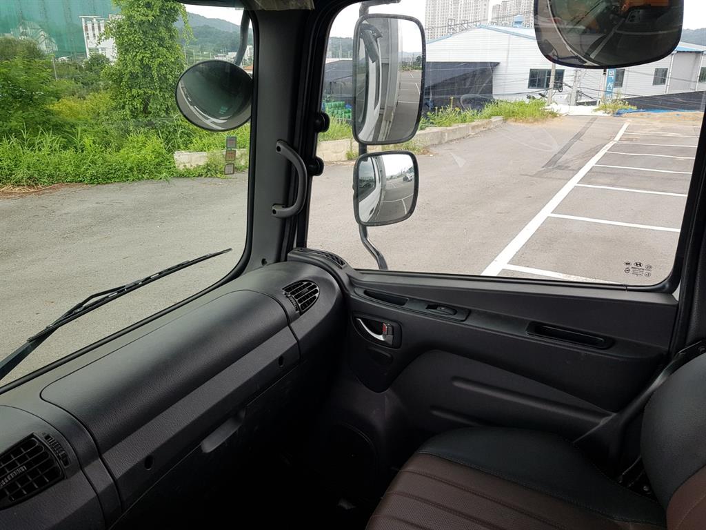 현대 메가트럭 235 후축 윙바디 4.5톤 수동 12