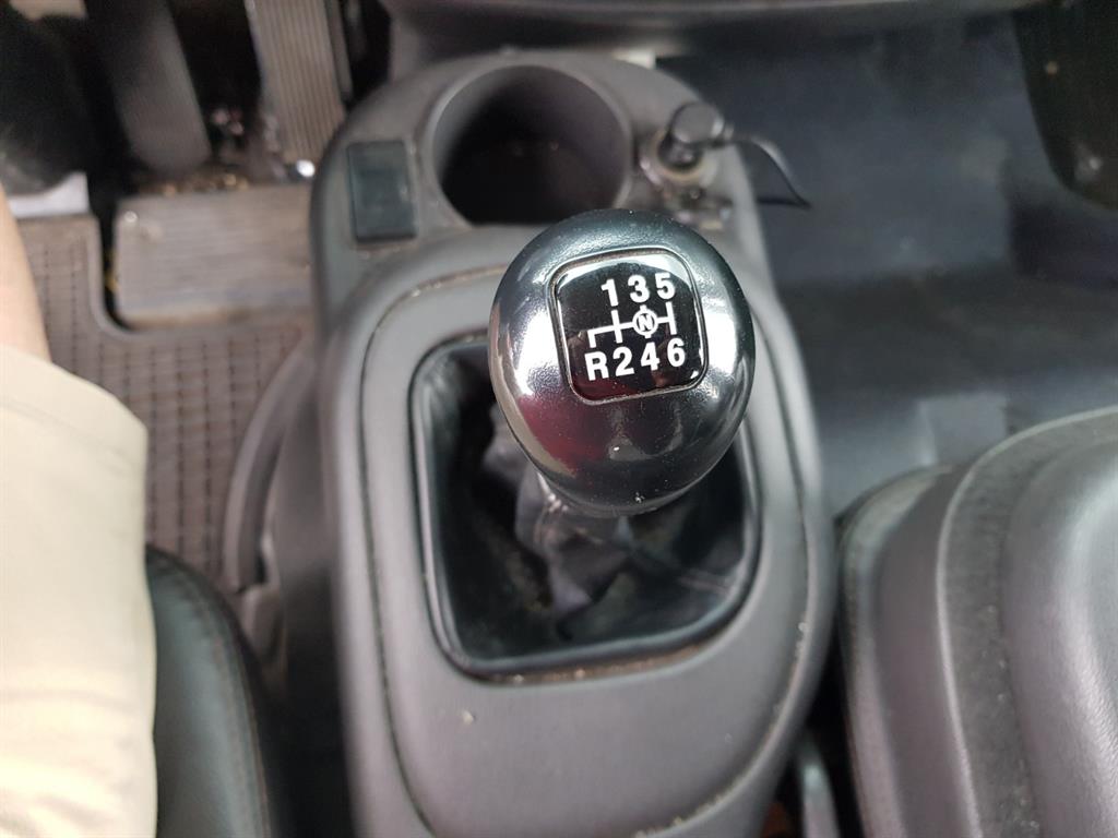 현대 메가트럭 235 후축 윙바디 4.5톤 수동 10