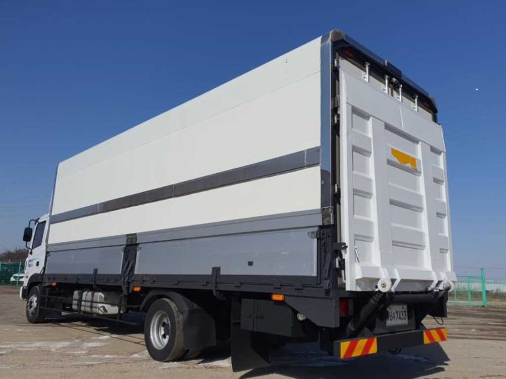 현대 메가트럭 260 냉동탑 5톤 수동 1