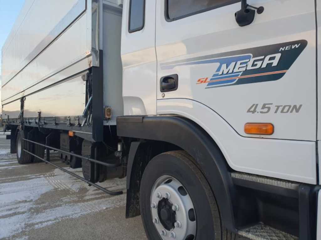 현대 메가트럭 260 냉동탑 5톤 수동 8