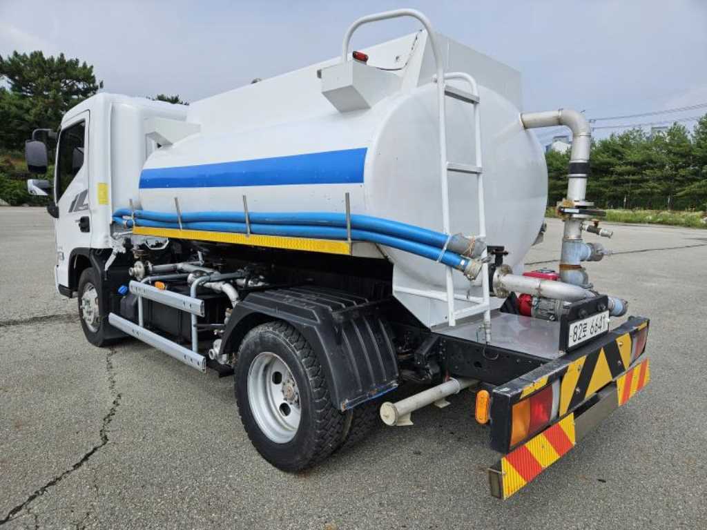 현대 살수차 올뉴마이티 스텐탱크 3,800L 수동 4