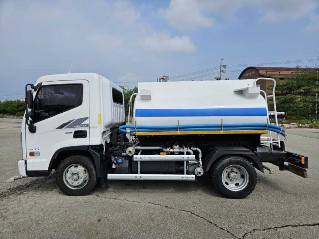 현대 살수차 올뉴마이티 스텐탱크 3,800L 수동 6