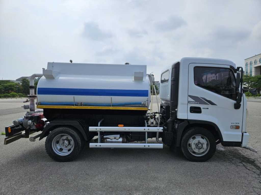 현대 살수차 올뉴마이티 스텐탱크 3,800L 수동 5