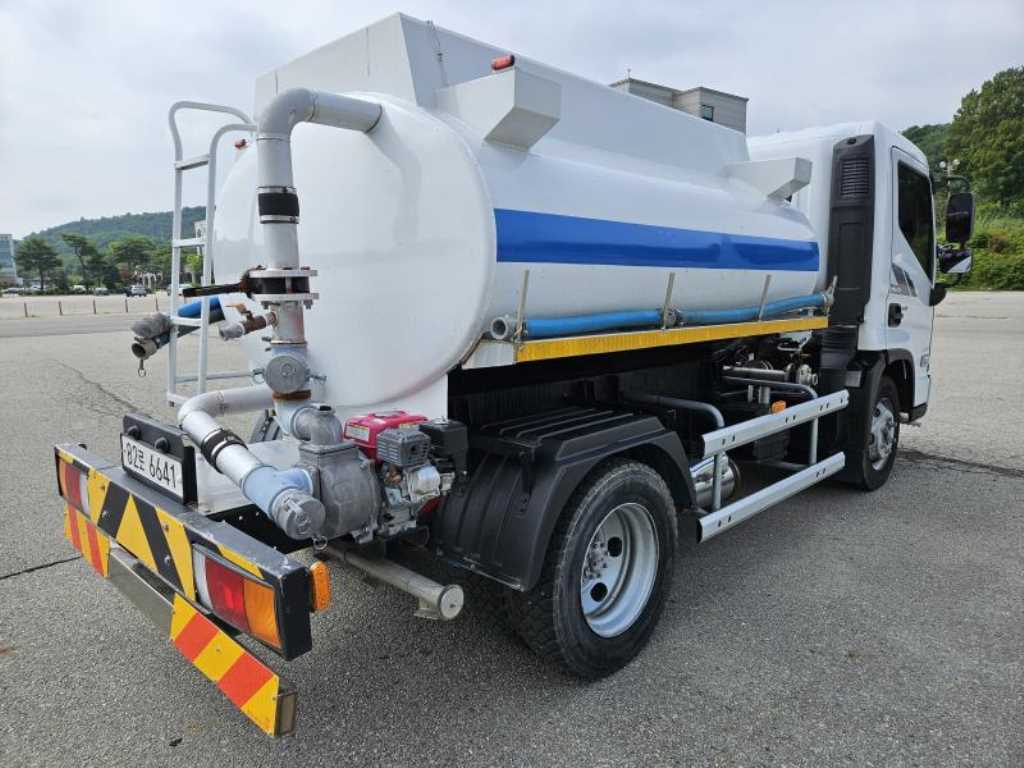 현대 살수차 올뉴마이티 스텐탱크 3,800L 수동 3