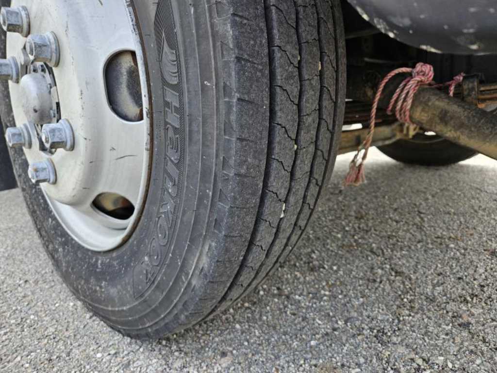 현대 살수차 올뉴마이티 스텐탱크 3,800L 수동 15