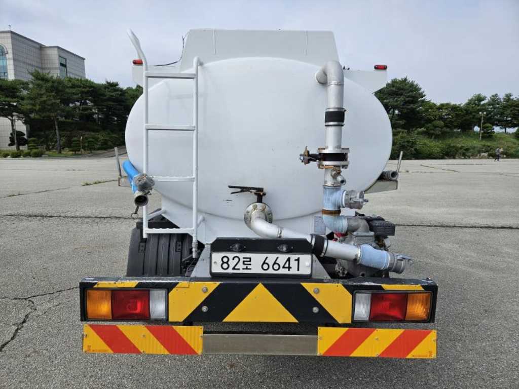 현대 살수차 올뉴마이티 스텐탱크 3,800L 수동 2