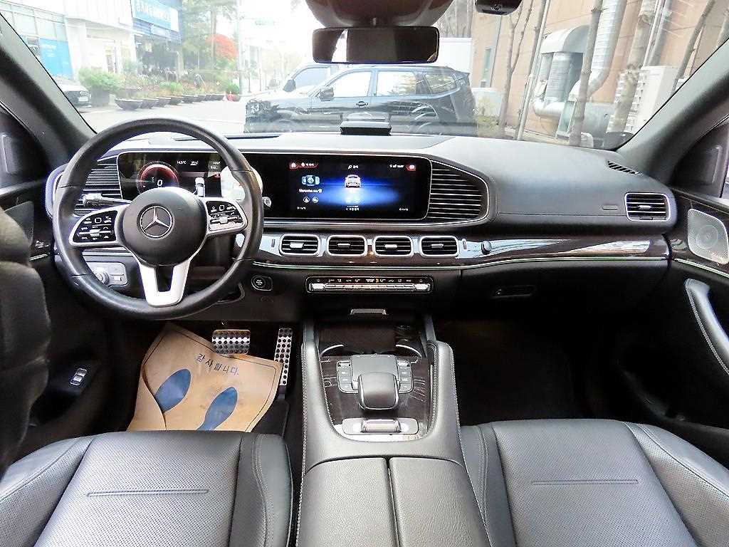 Mercedes-Benz GLE-Class GLE400d 4MATIC Coupe 8