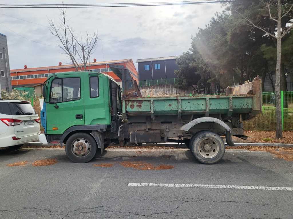 현대 메가트럭 화물덤프