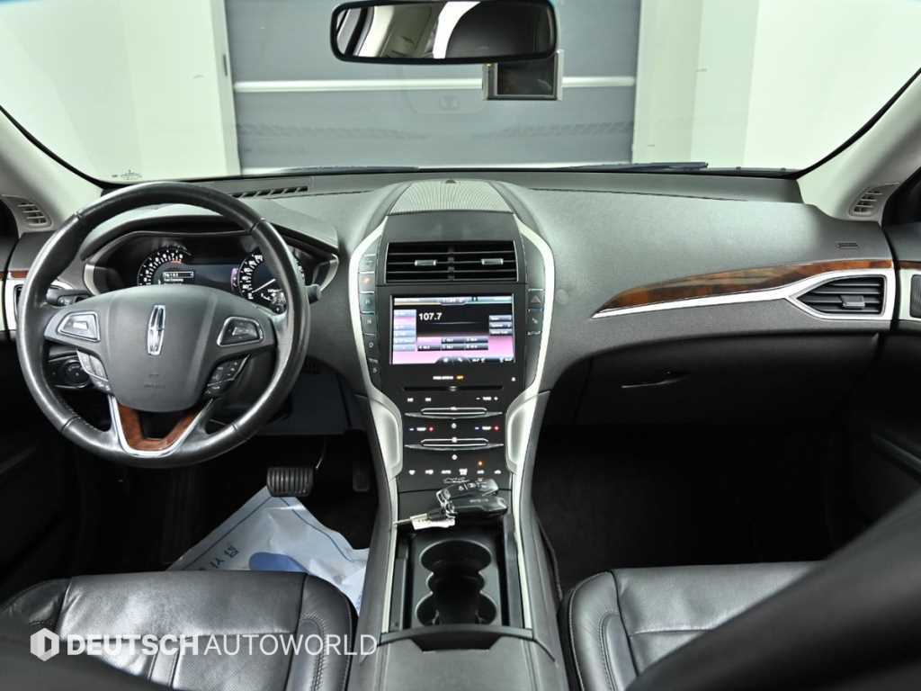 Lincoln MKZ 2.0 8