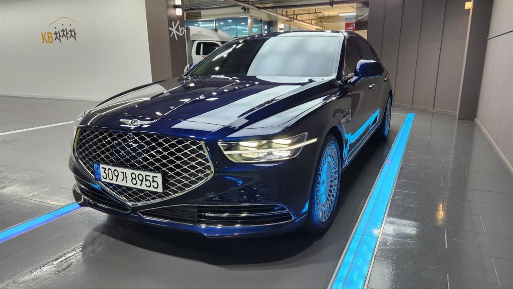 Genesis G90 3.3 T AWD Premium Luxury 7