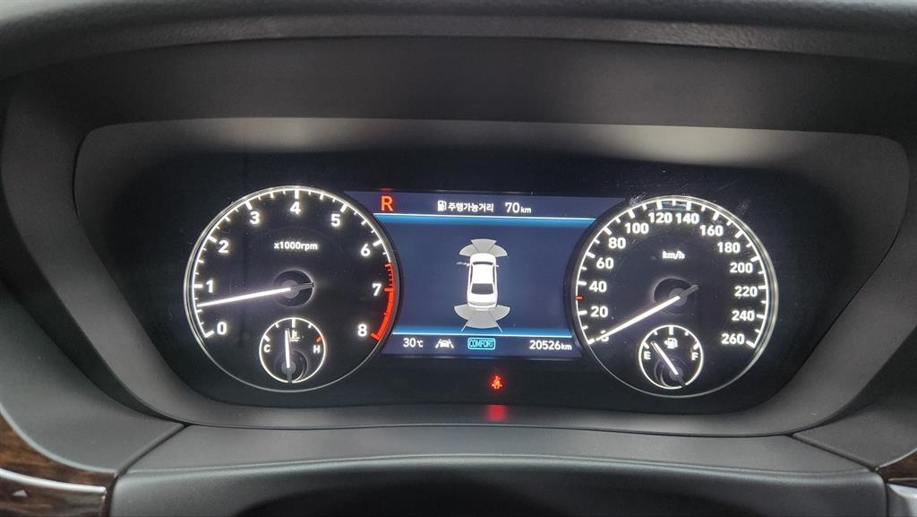 Genesis G90 3.3 T AWD Premium Luxury 2