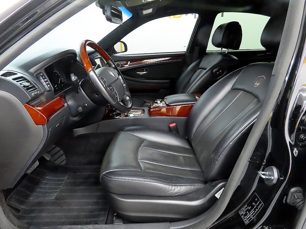 KG Mobility (Ssangyong) Chairman CW700 VVIP 7