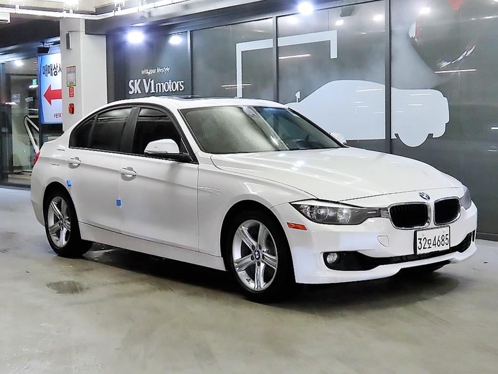 BMW 3 Series 328i