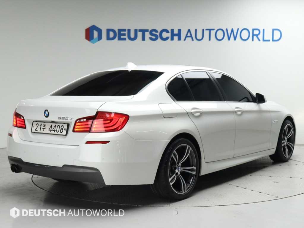 BMW 5시리즈 520d 사진 2/20