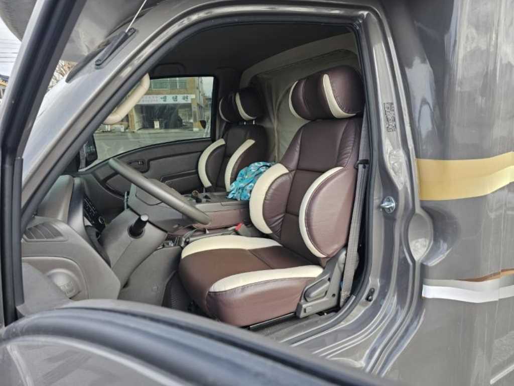 포터2 캠핑트럭 인산철배터리
