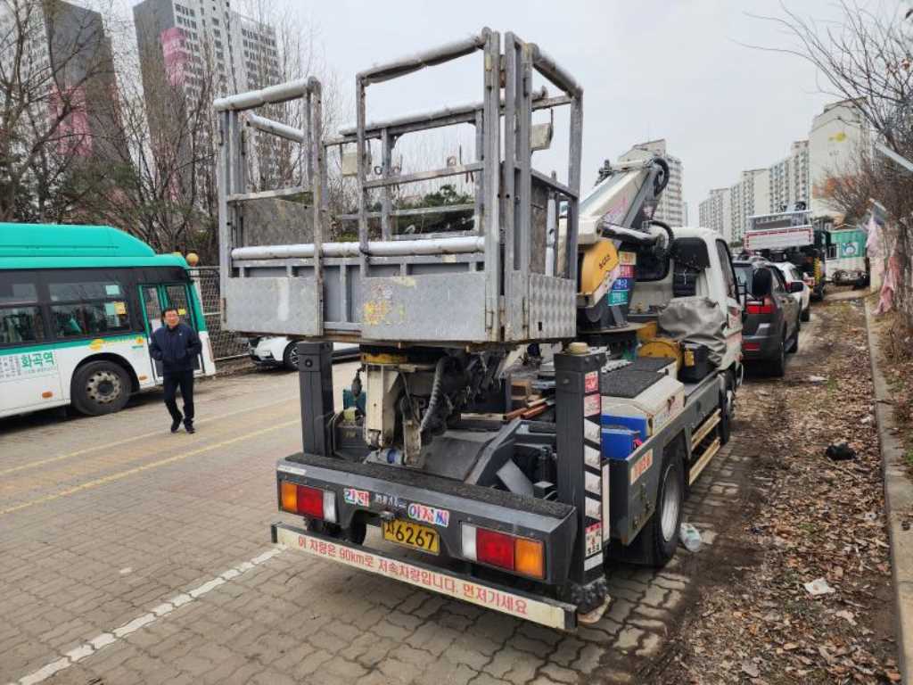 고소작업차 노바스코리아 24m 마이티큐티 2.5톤