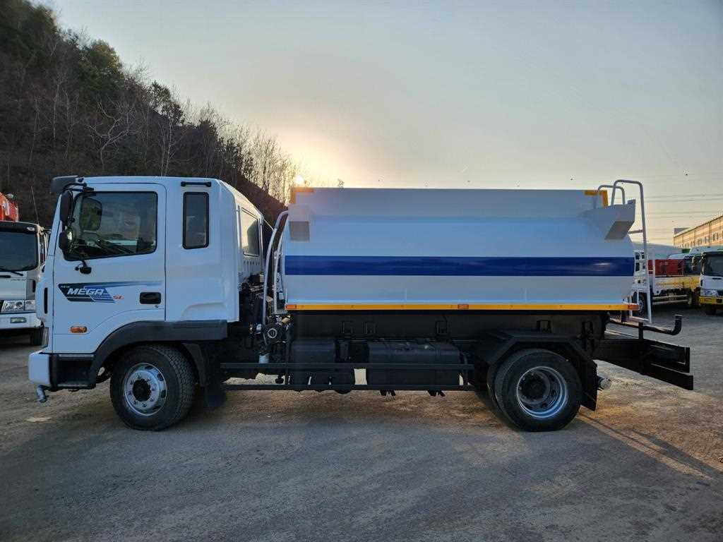 살수차 메가트럭 스텐탱크 7,000L 수동