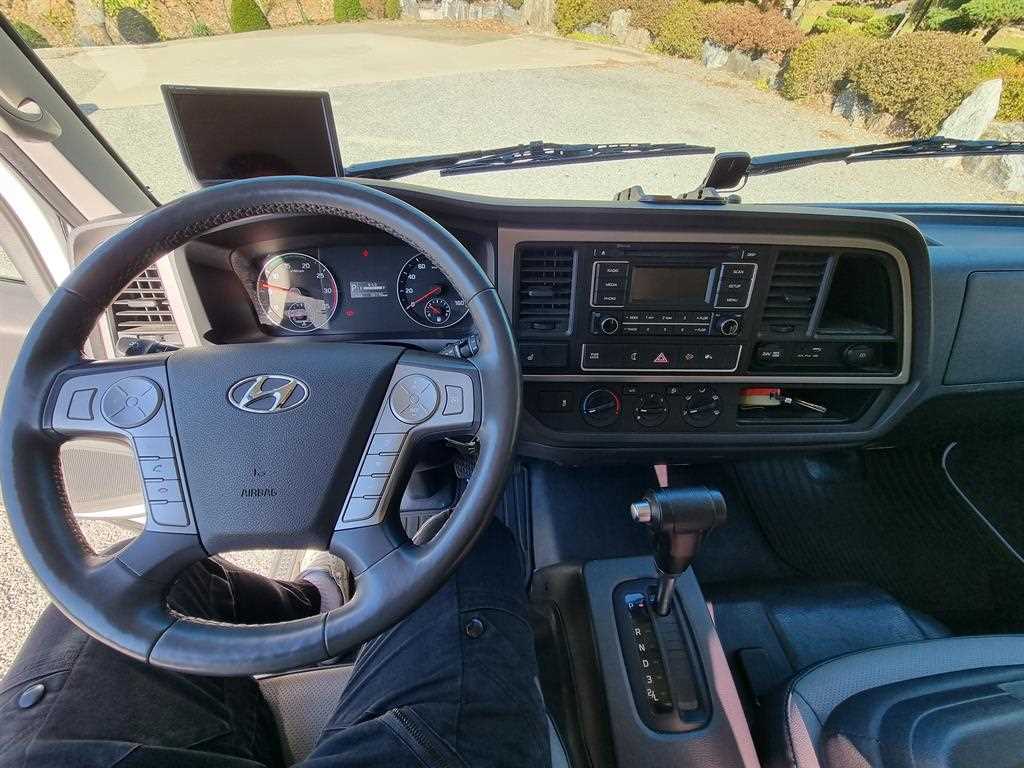 현대 올뉴마이티 2.5톤 카고 슈퍼캡 13