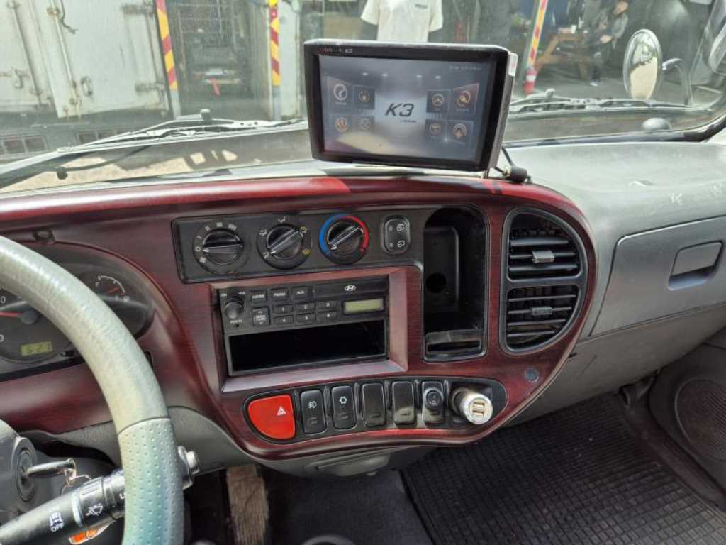 현대 마이티큐티 2톤 익스하이탑 일반캡 15