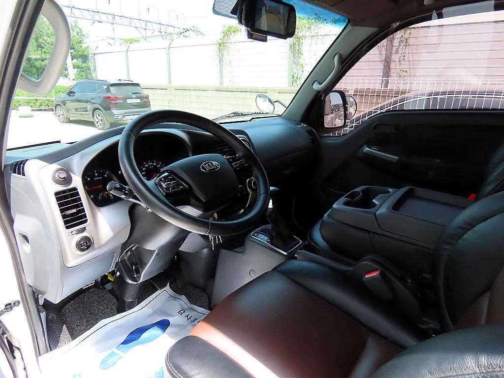 봉고3 캠핑트럭 인산철배터리 100L 150W