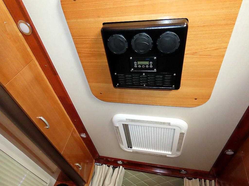 봉고3 캠핑트럭 인산철배터리 100L 150W