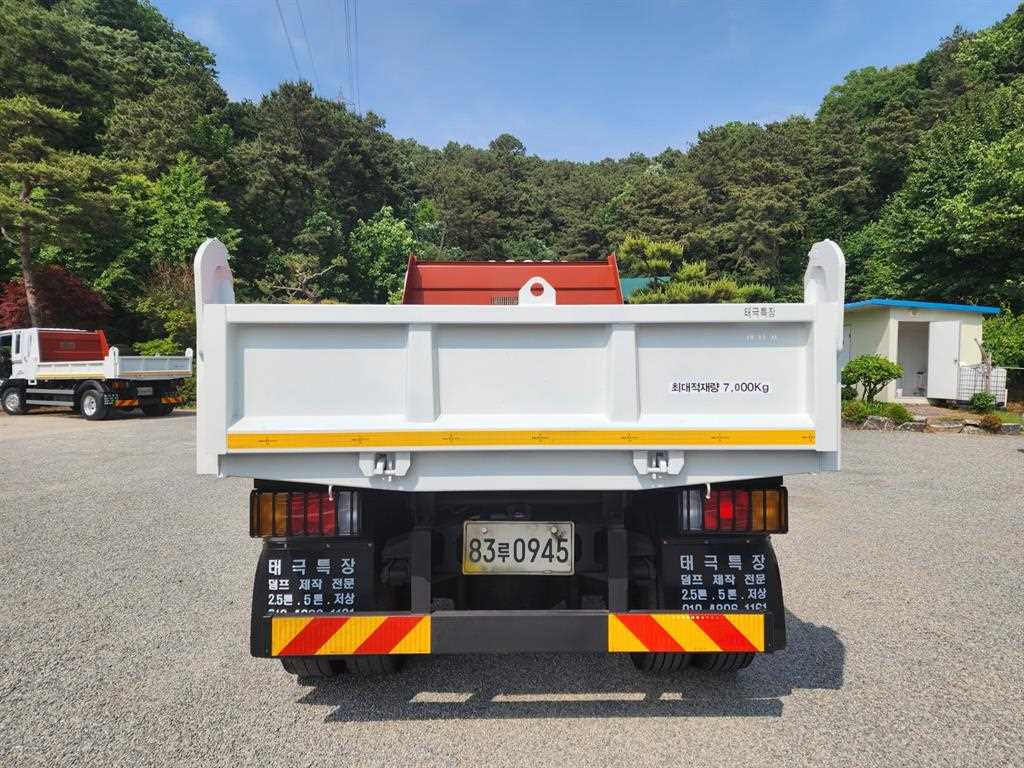 현대 메가트럭 화물덤프 5톤
