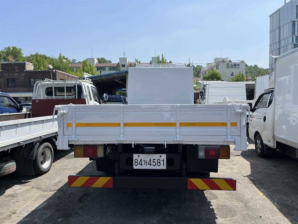 현대 메가트럭 카고 4.5톤 수동 3