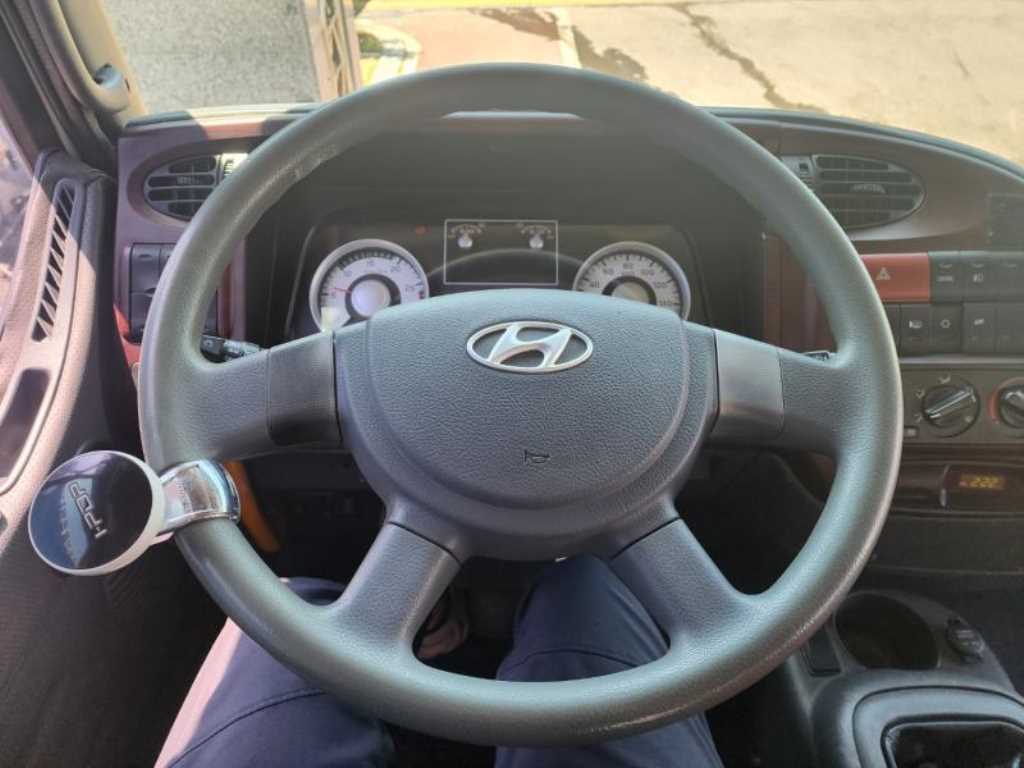 현대 메가트럭 단바리 카고 4.5톤 수동 7