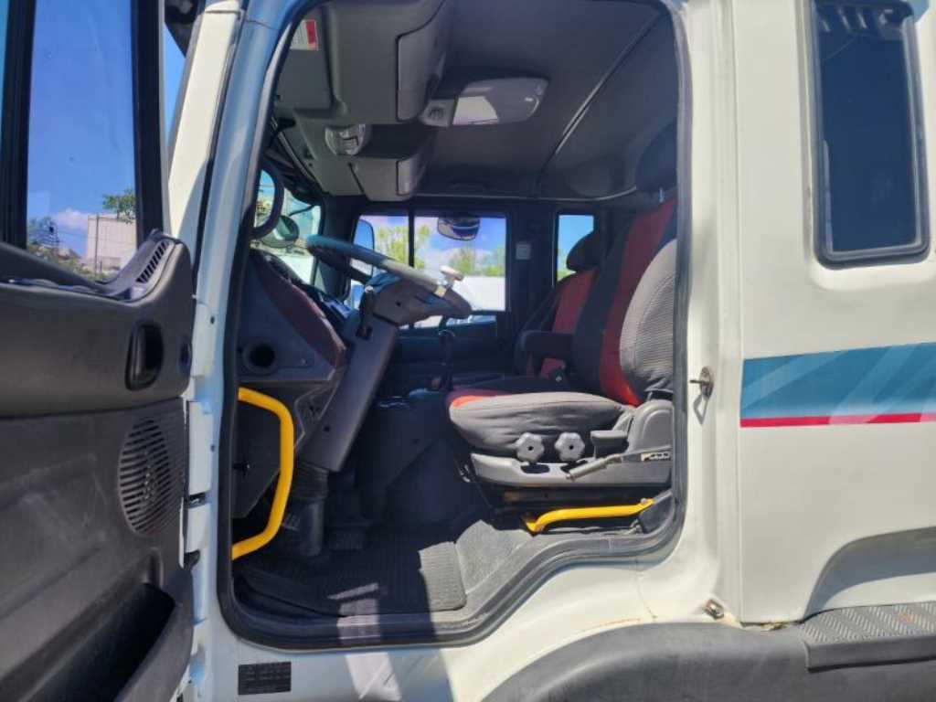 현대 메가트럭 단바리 카고 4.5톤 수동 1