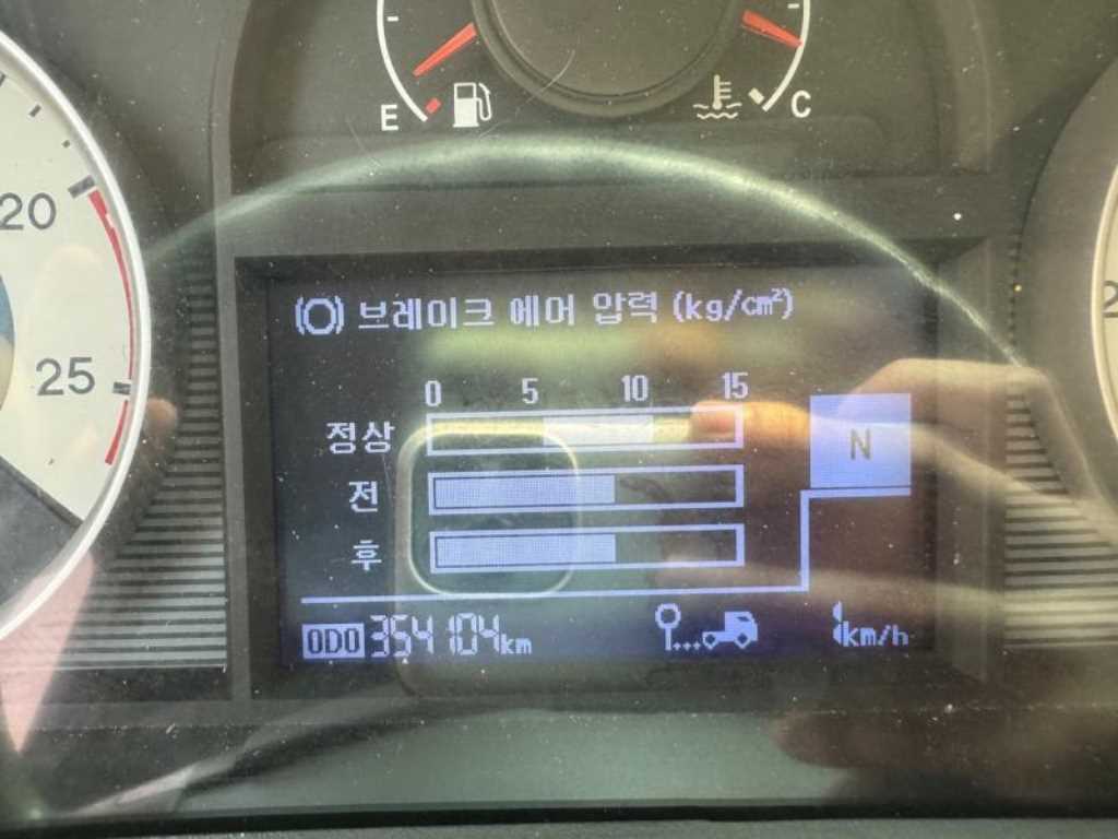 트라고 윙바디 14톤 오토