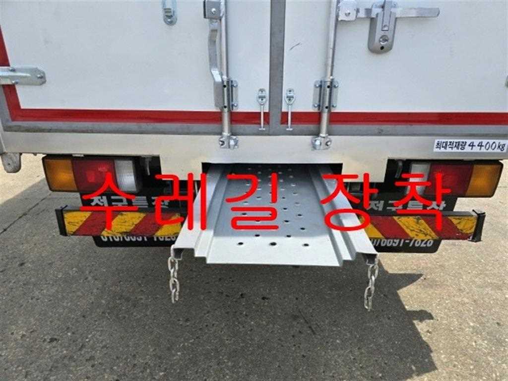 메가트럭 단바리 익스하이탑 5톤 수동