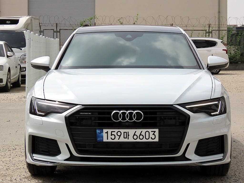 [아우디] A6 (C8) 45 TFSI 프리미엄 연식:2020,미션:오토,주행거리:64,956km,연료:휘발유,색상:흰색