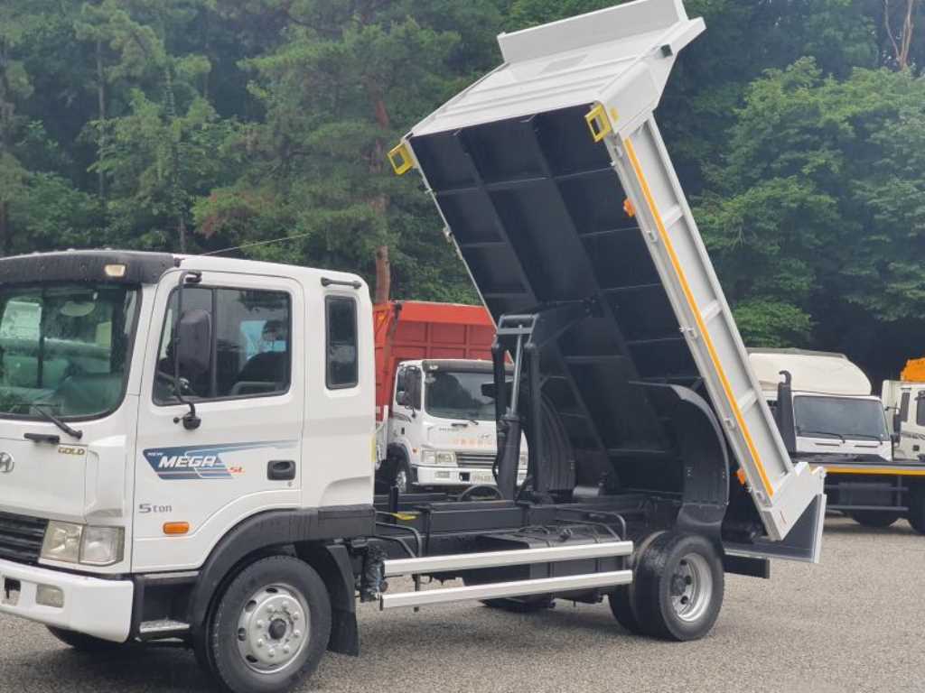 현대 메가트럭 화물덤프 5톤