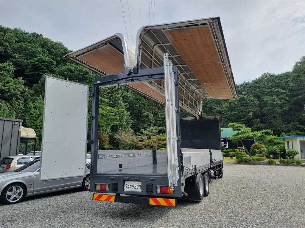 현대 메가트럭 윙바디 4.5톤 수동 9