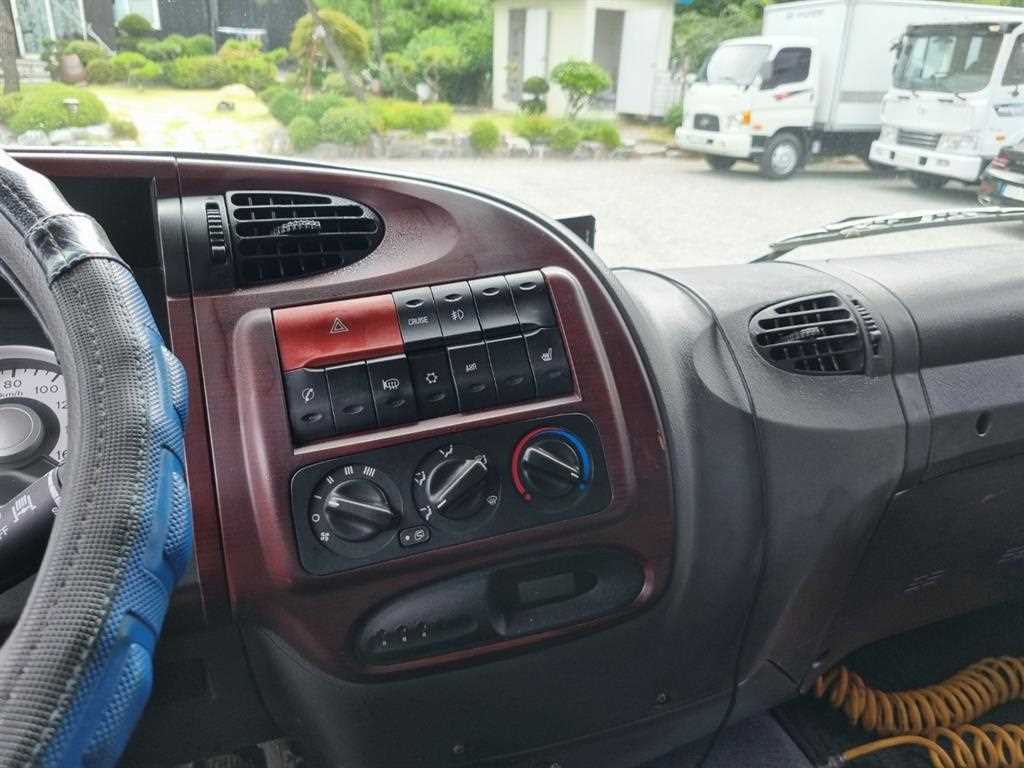 현대 메가트럭 윙바디 4.5톤 수동 5