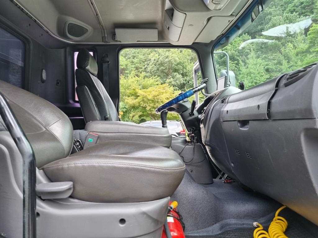 현대 메가트럭 윙바디 4.5톤 수동 8