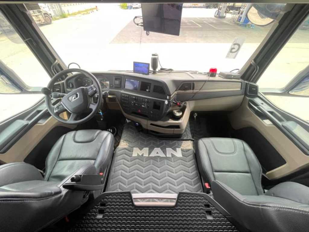 만 윙바디 13톤 오토 4