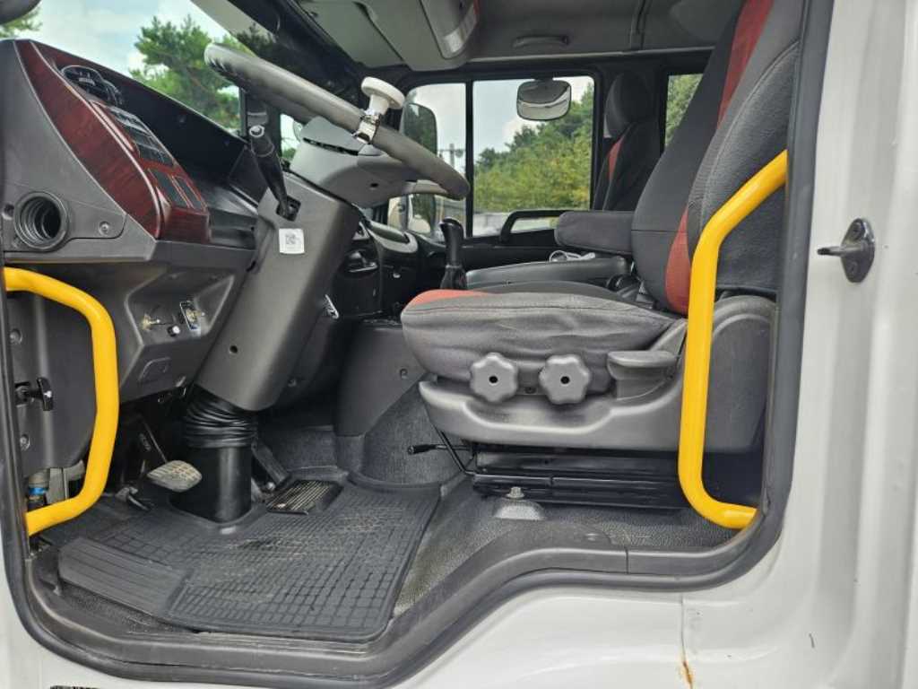 현대 어부바카 메가트럭 5톤 13