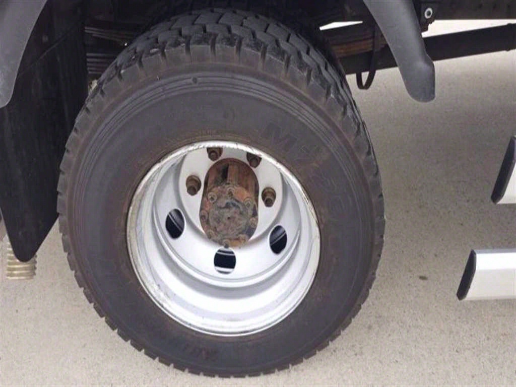 타타대우 활어차 더쎈 3.5톤 17