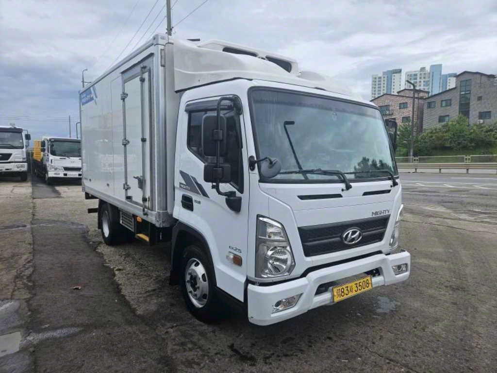 현대 올뉴마이티 2.5톤 냉동탑 1