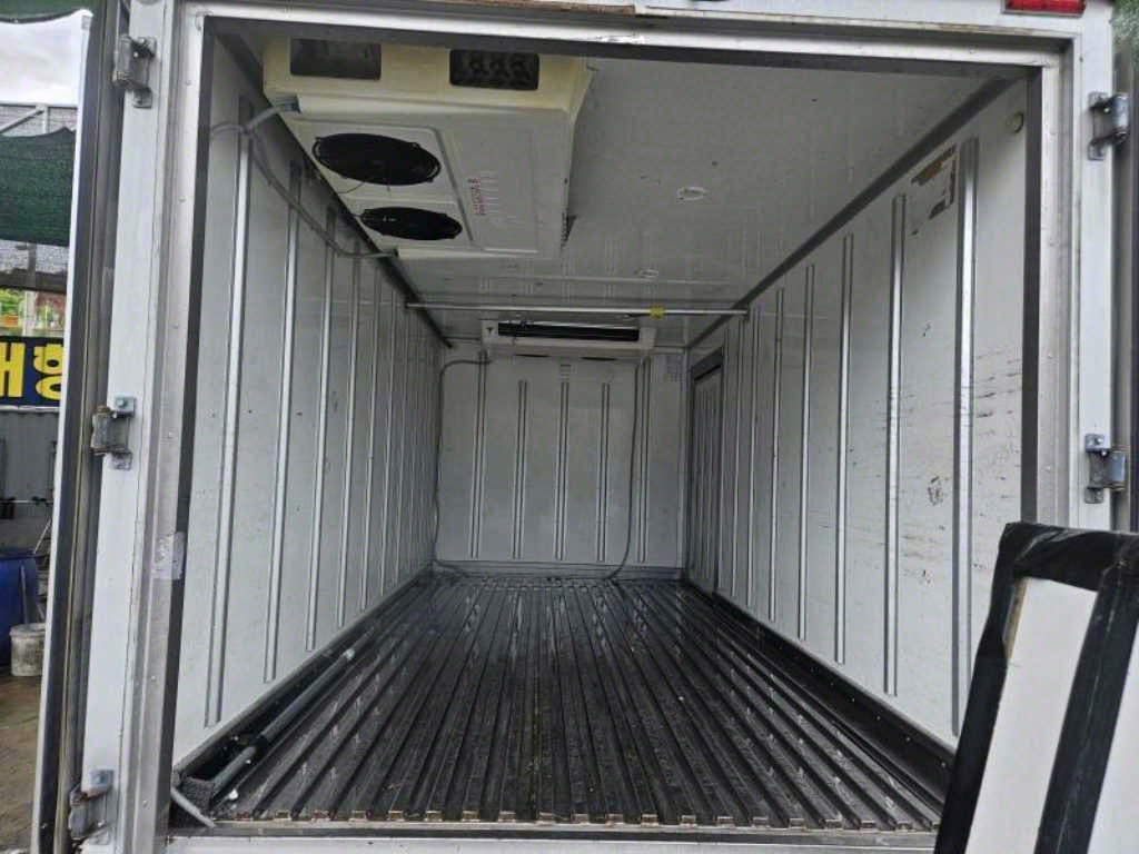 현대 올뉴마이티 2.5톤 냉동탑 8